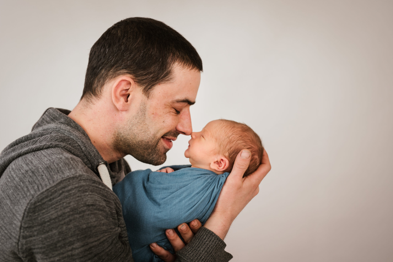  Newborn  Shooting  in deiner N he  Kleine Wunder Babys 